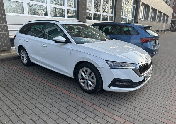 Skoda Octavia cena 77900 przebieg: 93000, rok produkcji 2021 z Gniewkowo małe 46